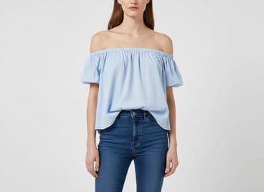 bershka bluzka z dekoltem: Bershka, Women's blouse, size S — 1