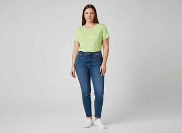 obcisły t shirt: T-shirt damski, rozmiar 2XL — 1