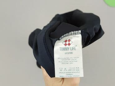 Ubrania damskie: Top damski, M — 4