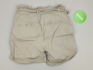 krótkie spodenki i nogi z cellulitem: Vero Moda, Szorty damskie, M — 3