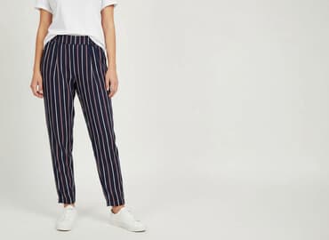 pull and bear bluzka w paski: PULL&BEAR, Spodnie materiałowe damskie, rozmiar S — 1