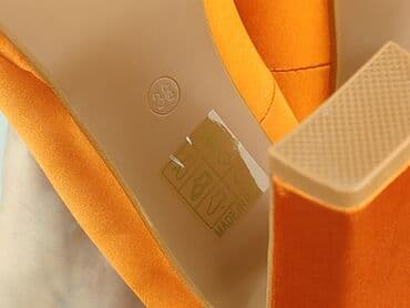 buty wyprzedaż ccc: Półbuty damskie, 38 — 6