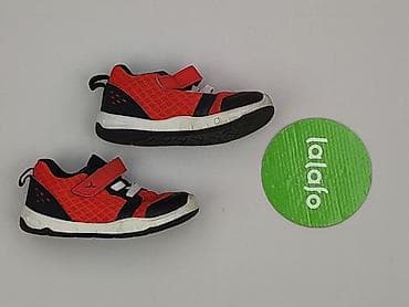 emo bluzki: Buty sportowe Decathlon, 23, Używany — 2