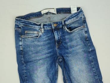 krótkie spodenki i nogi z cellulitem: H&M, Szorty damskie, L — 1