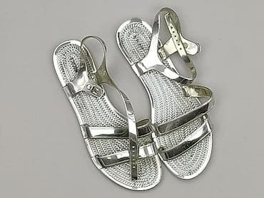 crocs c 9: Sandals for women, size 39 — 1