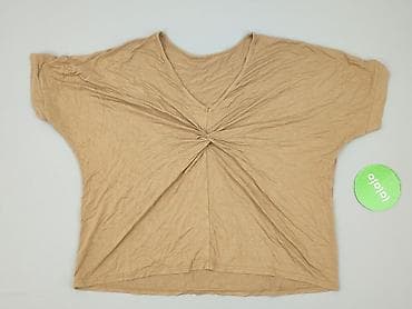 oversized t shirty mockup: Bluzka damska, rozmiar One size — 2