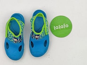 top versace: Sandałki Decathlon, 30, Używany — 2