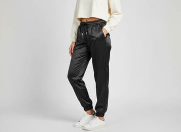 spodnie czarne tech fleece: Spodnie dresowe damskie, rozmiar S — 1