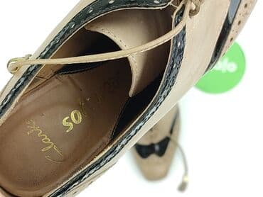 жіноче взуття польща: Clarks, Flat shoes for women, 38, condition - Good — 5