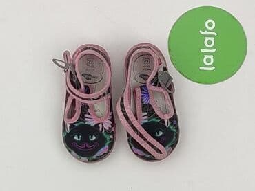 botki kapcie: Kapcie Renbut, 22, Używany — 2