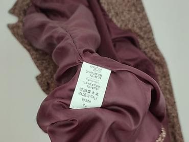 burbery jeans: Women`s coat, size One size — 5