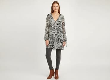 bluzka z samochodem: Women`s dress, size S — 1