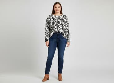 aplikacje z ubraniami: Tessentials, Bluzka damska, rozmiar XL — 7