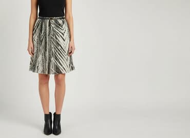 spódnice wieczorowe dla puszystych: Spódnica damska, rozmiar M — 1