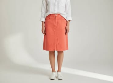 czerwone spódnice jeansowe: Women`s skirt, size L — 1