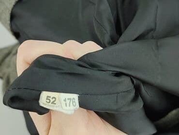 jaka koszula do szarej marynarki: Męska marynarka wełniana w odcieniu szaro-zielonym z delikatnym — 4