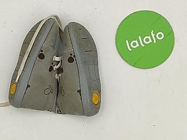 free items: Półbuty 24, Używany — 3