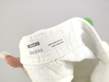 pull and bear kolarki: Bershka, Szorty damskie, rozmiar M — 4