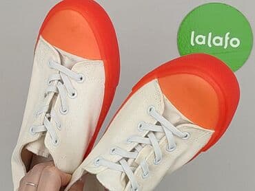 buty z białą podeszwą na wf: Reserved, Trampki damskie, rozmiar 35 — 7