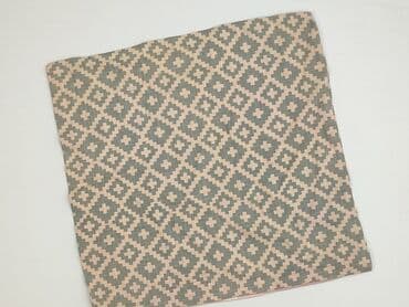 koszula w geometryczne wzory: Poszewka na poduszkę z geometrycznym wzorem w odcieniach szarości i — 1