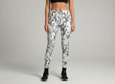 piżama damska polar: Legginsy Sportowe damskie, rozmiar One size — 1