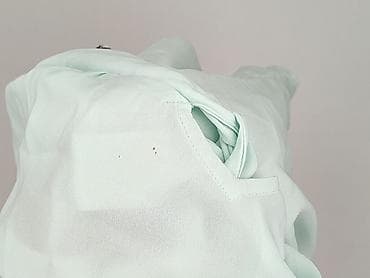 Women's Clothing: Women's blouse, size M — 6