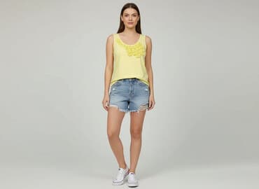 bluzki damskie z aplikacjami: Women`s top, size M — 1