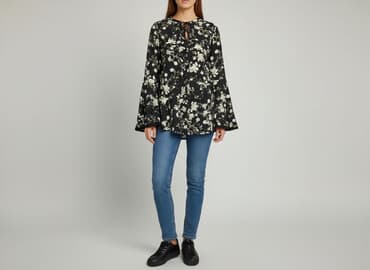 czarne bluzki z fredzlami: Bluzka damska, rozmiar S — 1