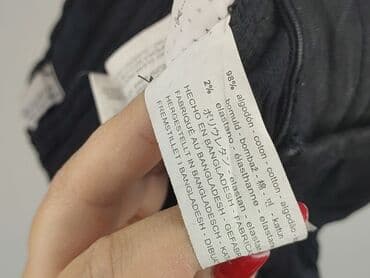 krótkie jeansowe spodenki z wysokim stanem podarte: Bershka, Szorty damskie, rozmiar XS — 5