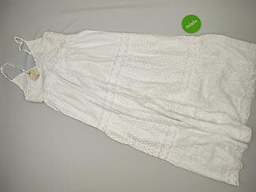 biale trampki mustang: Sukienka damska, rozmiar S — 2