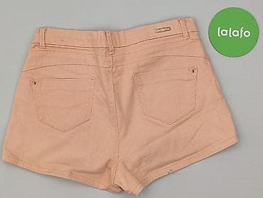 pull and bear obuwie: Bershka, Shorts for women, size S — 3