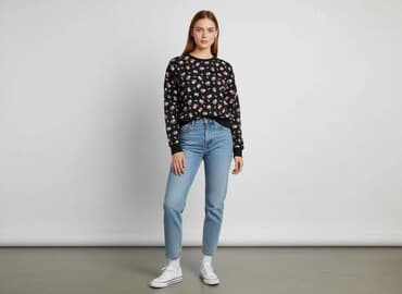 ubrania z myszka miki dla dorosłych: Disney, Women`s sweatshirt, size M — 1