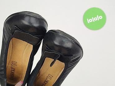 na koturnie: Czarne czółenka na koturnie Lasocki – skóra naturalna - Model — 7