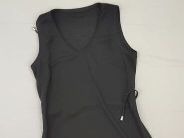 czarne t shirty w serek damskie: T-shirt damski, rozmiar S — 1