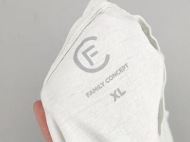 Ubrania damskie: T-shirt damski, rozmiar XL — 5