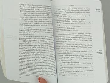 Książki: Książka, gatunek - Edukacyjna, stan - Bardzo dobry — 3