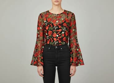 bluza z czerwonym napisem: New Look, Bluzka damska, rozmiar XS — 7