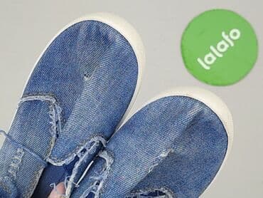 eleganckie sukienki w stylu boho: Trampki 28, Używany — 4