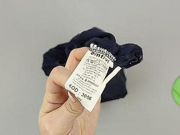 Ubrania damskie: Bluzka damska, rozmiar S — 4