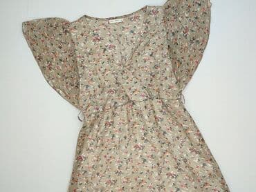 custom t shirty maker: Women`s dress, size L (EU 40) — 1
