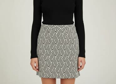 obcisła spódniczka czarne: Sinsay, Women`s skirt, size S — 1