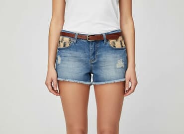 krótkie spodenki z dziurami: F&F, Szorty damskie, rozmiar M — 8