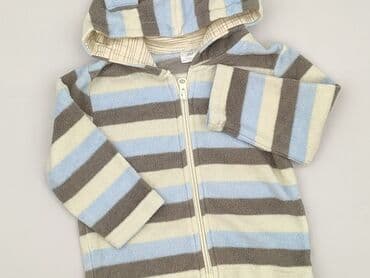 kapcie w ccc: Jacket, Carters, 6-9 months, condition - Very good — 1