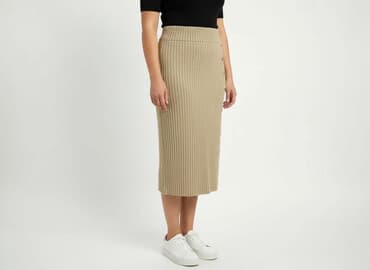 prążkowane spódnice: Women`s skirt, size XL — 1