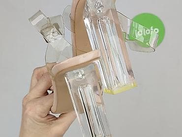 Жіноче взуття: Босоніжки жіночі, розмір 39 — 7