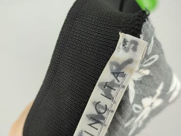 sukienki swing plus size: Футболка жіноча, розмір M — 6