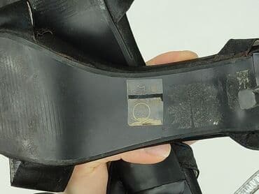 czarne sandały na szpilce ccc: Półbuty damskie, rozmiar 40 — 7