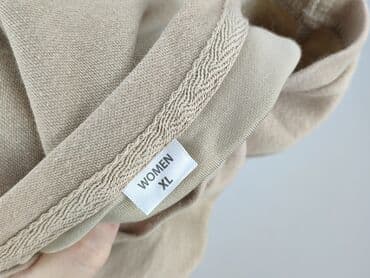 czarna koszulka pod marynarkę: Bluzka damska, XL — 5