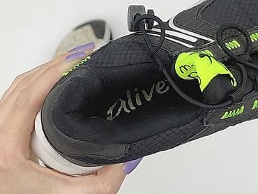dresy tanie: Buty sportowe 34, Używany — 5
