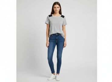 bluzka z marszczeniem po bokach: Reserved, Жіноча блуза, розмір M на lalafo.pl — 1 bluzka z marszczeniem po bokach: Reserved, Жіноча блуза, розмір M — 1